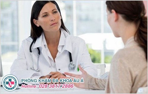 Đi cầu ra máu tươi phải làm sao?