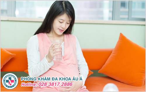 Mặc trang phục rộng rãi, thoáng mát, quần lót phù hợp với kích cỡ