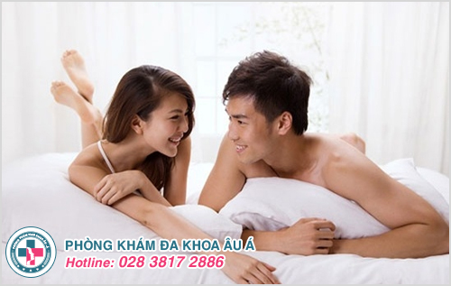 Thường xuyên giao tiếp với bạn tình cũng là một cách phòng ngừa suy giảm ham muốn tình dục